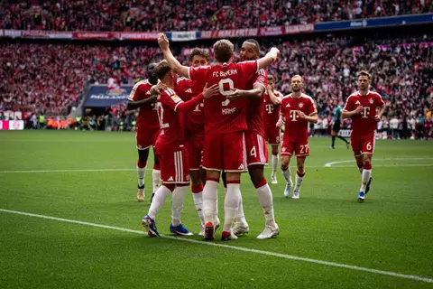 الدوري الألماني.. بايرن ميونخ يسحق كولن.. وبوروسيا دورتموند يتخطى فيردر بريمن